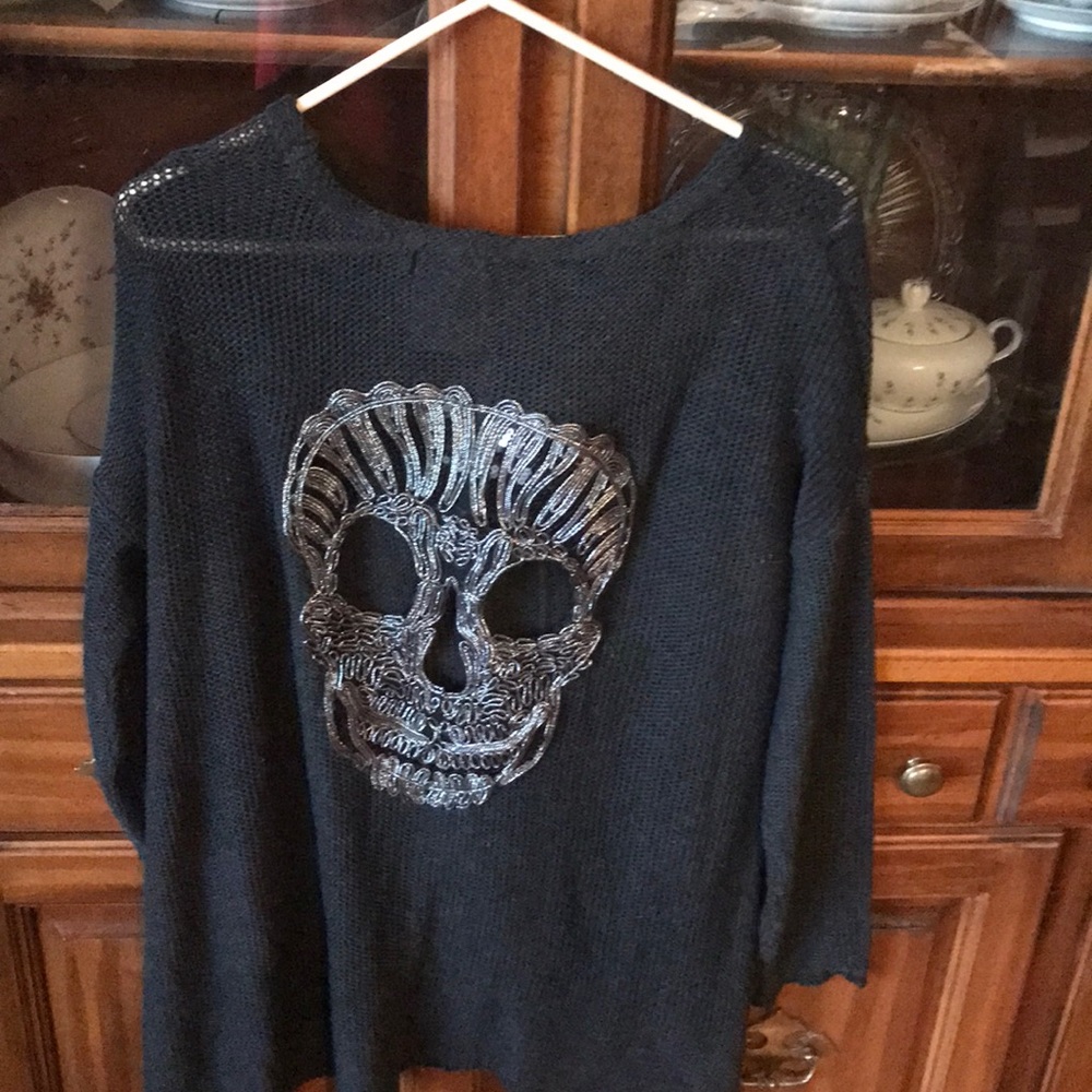 NWOT beautiful skull sweater top